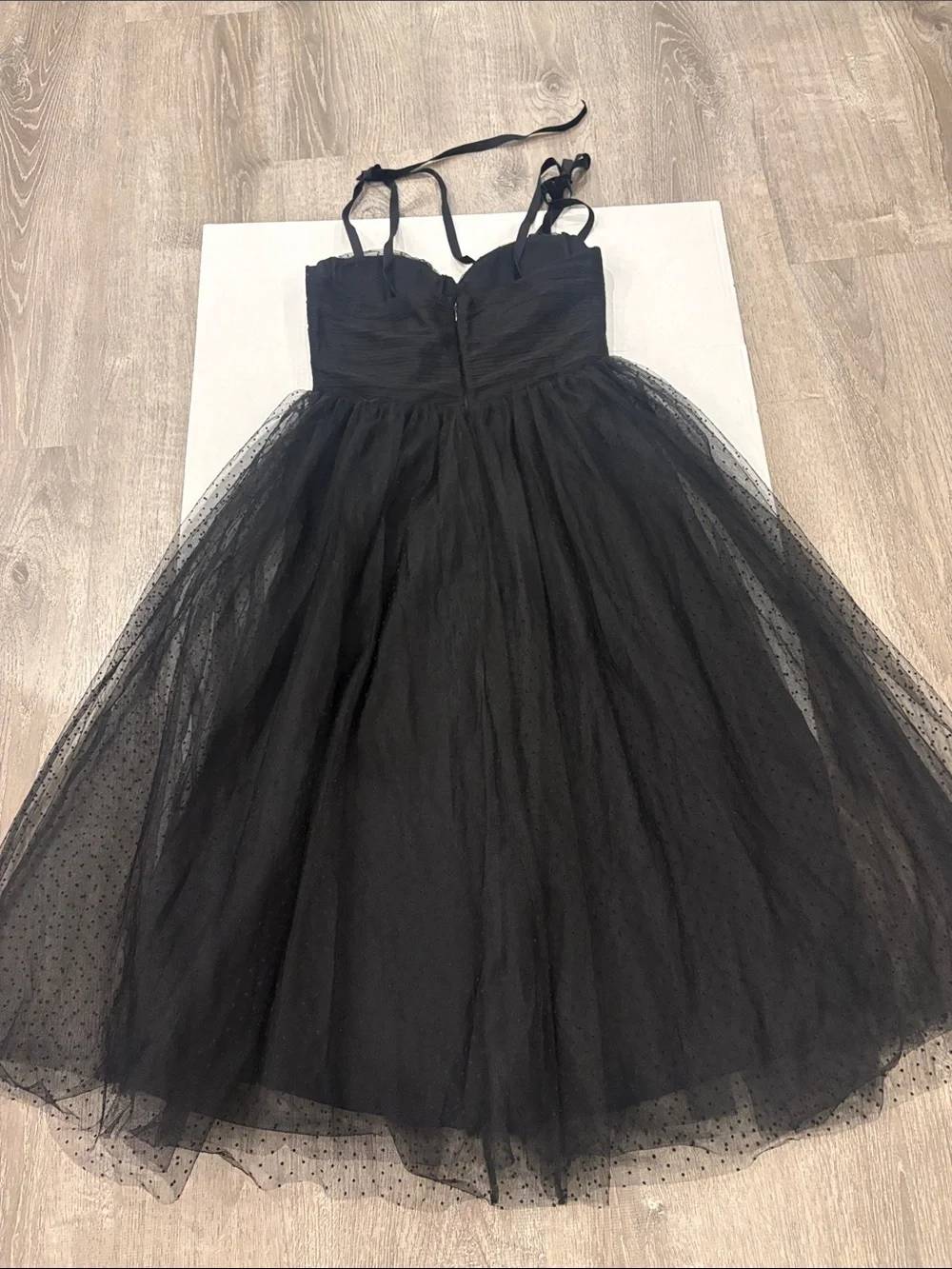 NWOT ASTR the Label Karyme Tie Strap Polka Dot Black Midi Dress Size M - Picture 16 of 17